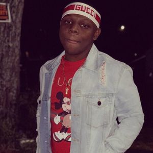 Meet your Posher, Deandre